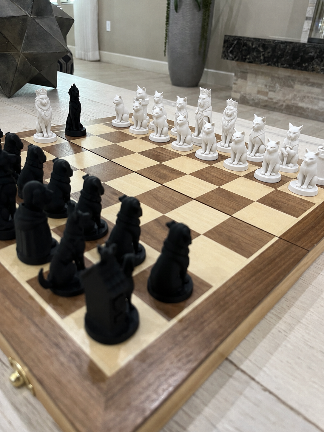 Cats VS Dogs Chess Set