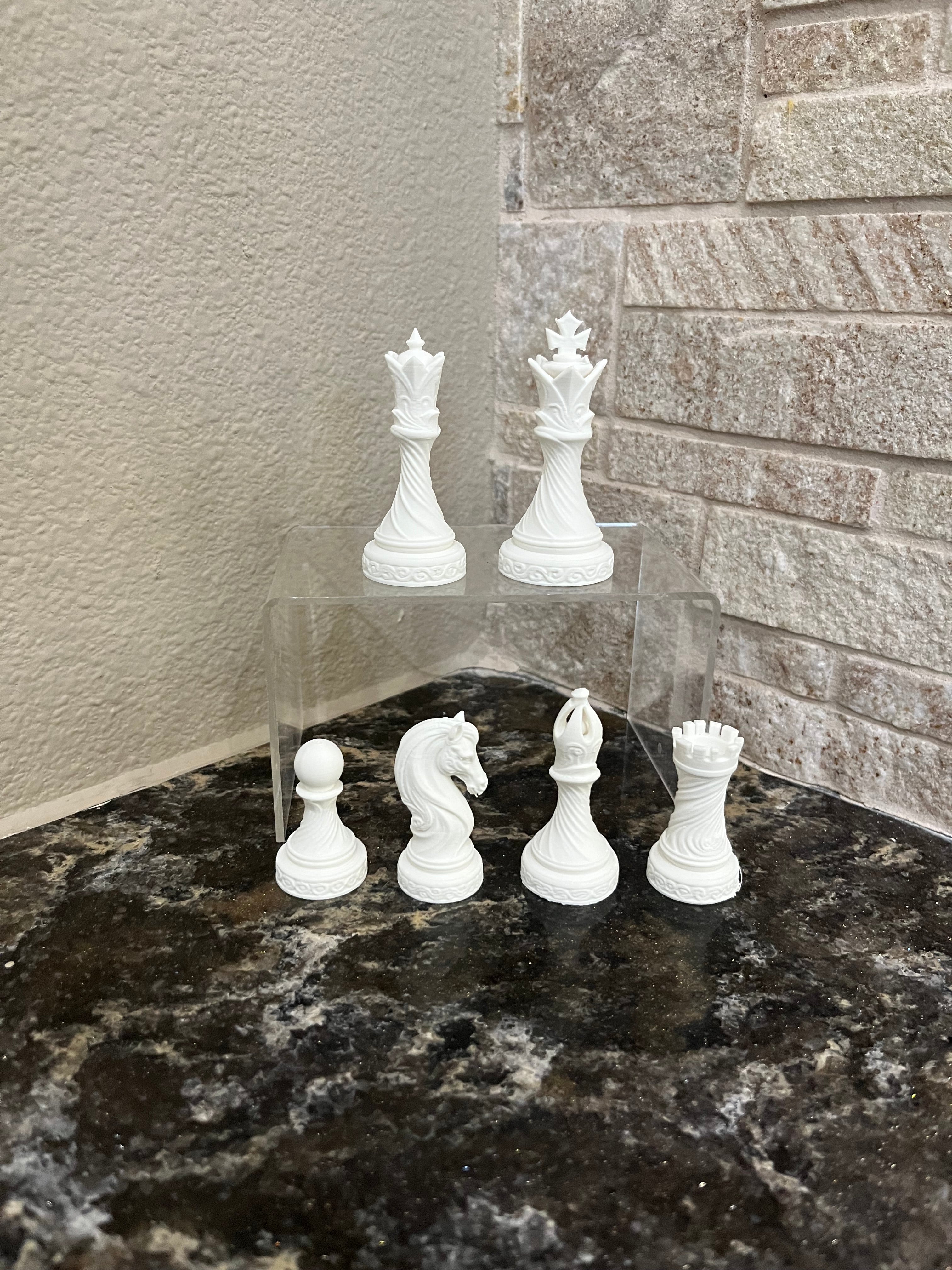 Aurora Chess Set