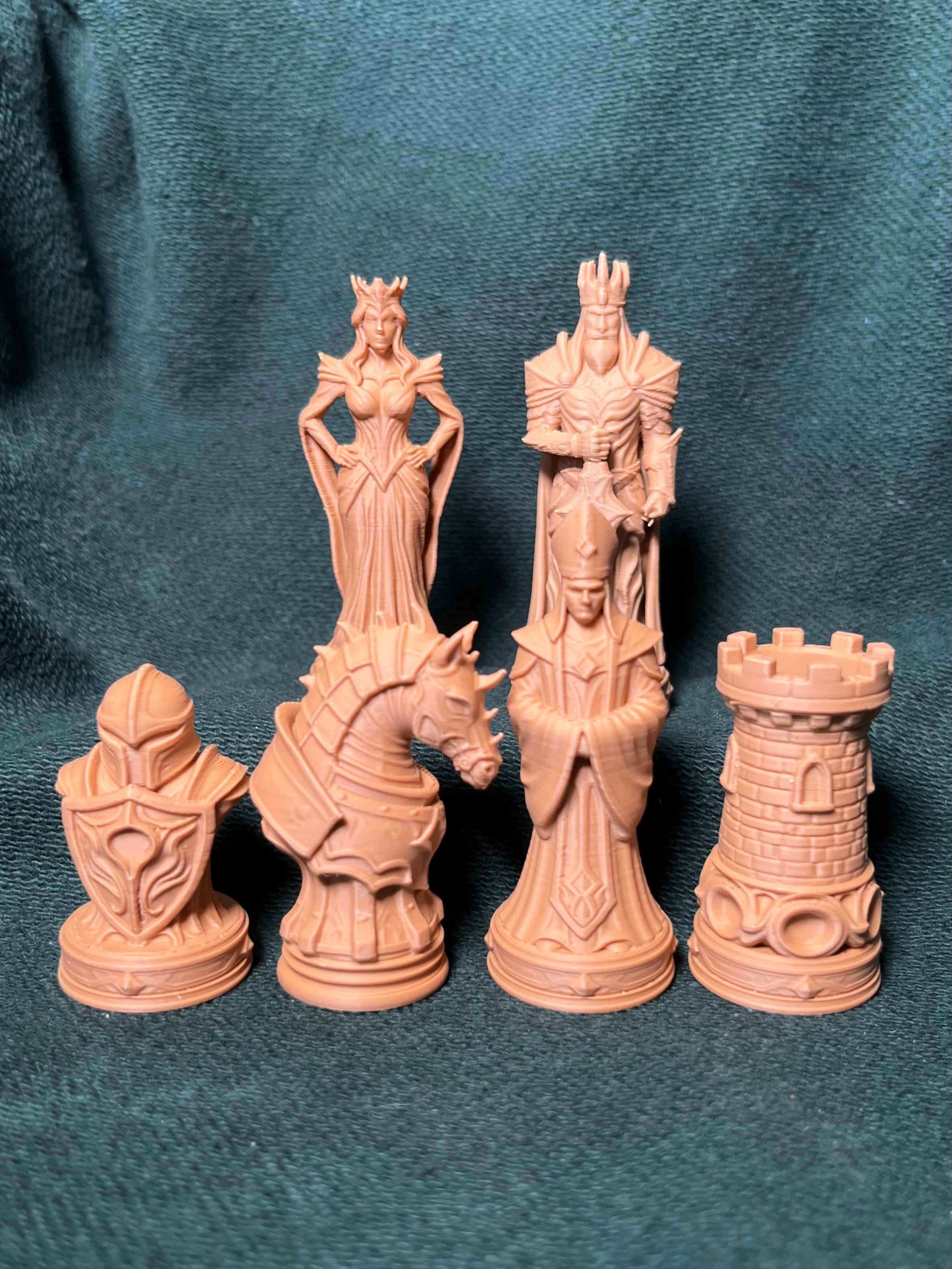 Regnum Chess Set