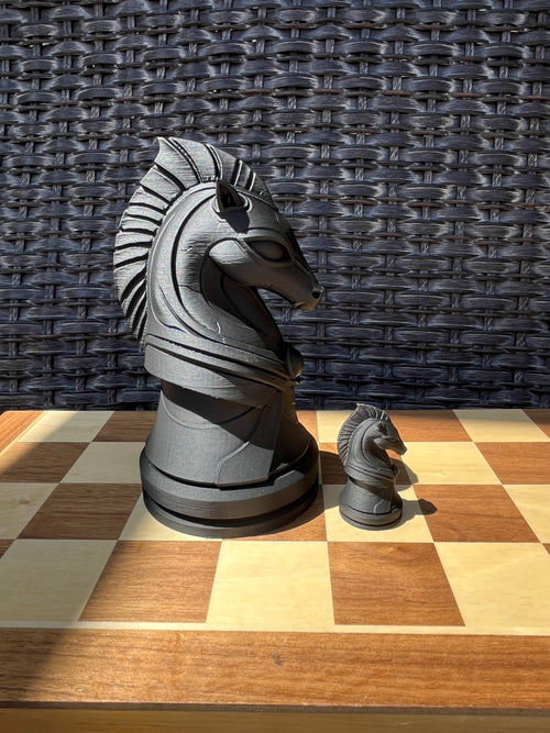Alien Jumbo Knight Statue — 6" Collector Edition